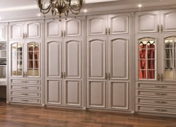 Classic White Shaker with Cornice
